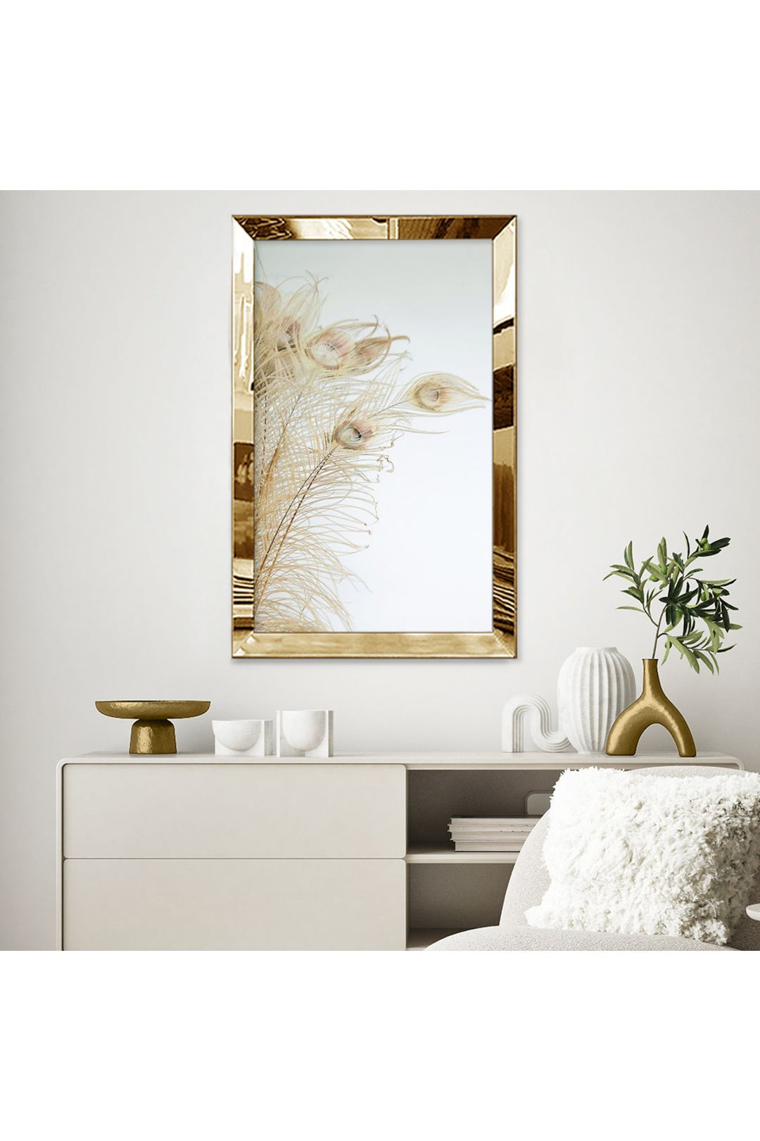 Gold Aynalı Pleksi Çerçeveli Minimalist Beyaz Altın Sarısı Tavus Kuş Tüylü Soyut Çizim Mdf Tablo